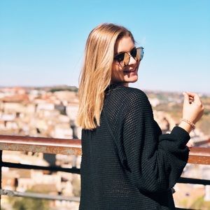 Meet your Posher, Brooke